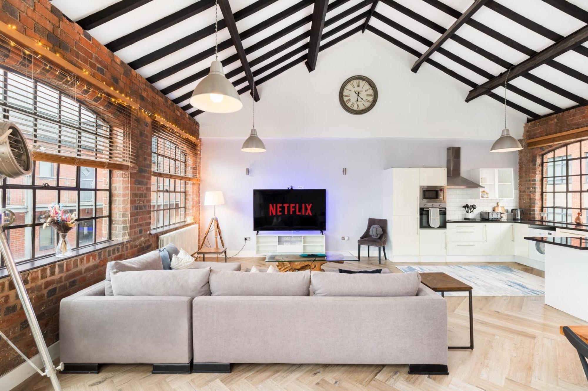 High End Luxury Townhouse In Jq, 4 Bedrooms, Flat Screen Tv In All Rooms, Free Parking, Near Birmingham City Centre Deposit Required Exterior foto